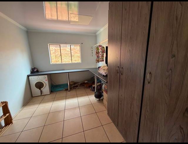 4 BEDROOM HOUSE FOR SALE IN PRESIDENTSRUS